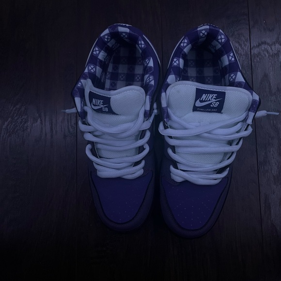 Color purple